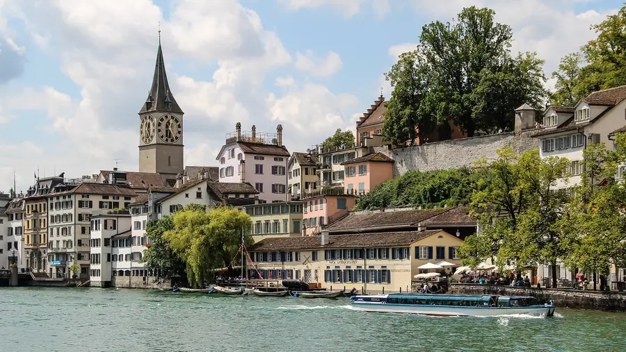 Orilla del río Limmat en Zúrich